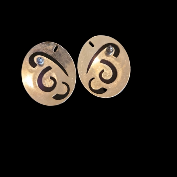 Vintage Red Post Back Earrings - Picture 2 of 2